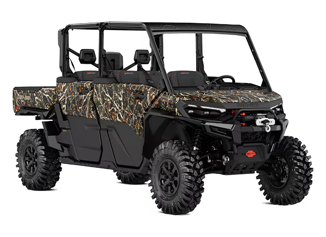 ORV-SSV-MY26-Defender-MAX-XMR-with-doors-HD11-Dark-Wildland-Camo-0008PTC00-Studio-34FR-NA
